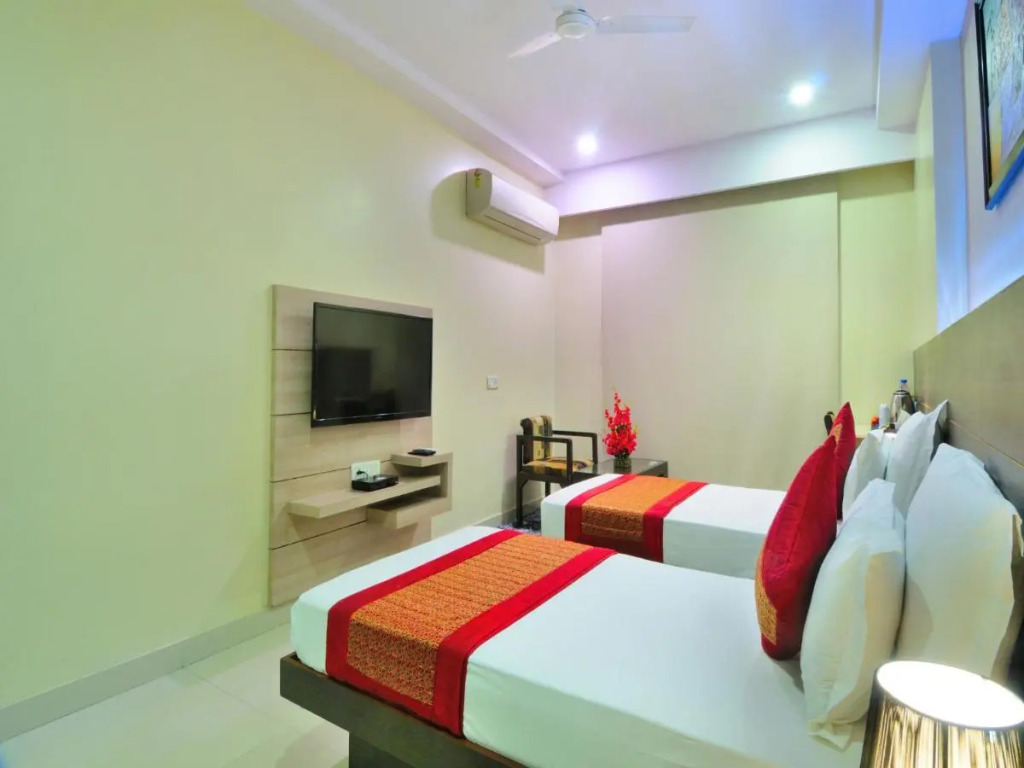 Hotel Sky Rich International