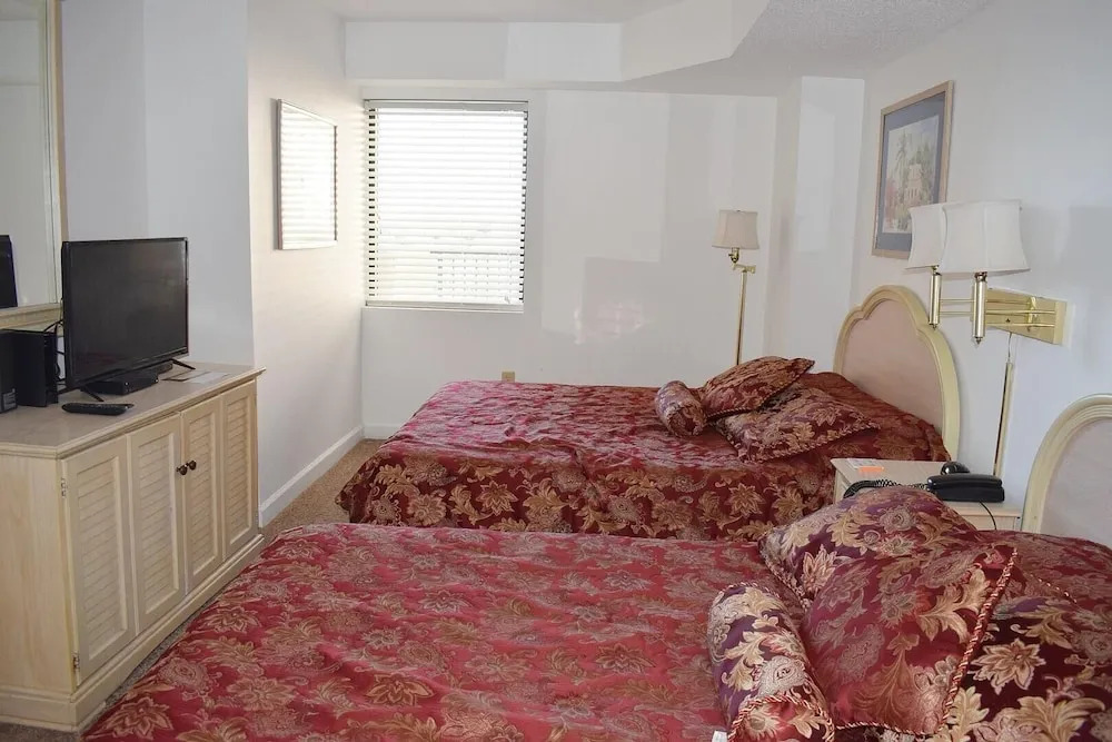 Verandas 602 1 Bedroom Condo by RedAwning, North Myrtle Beach