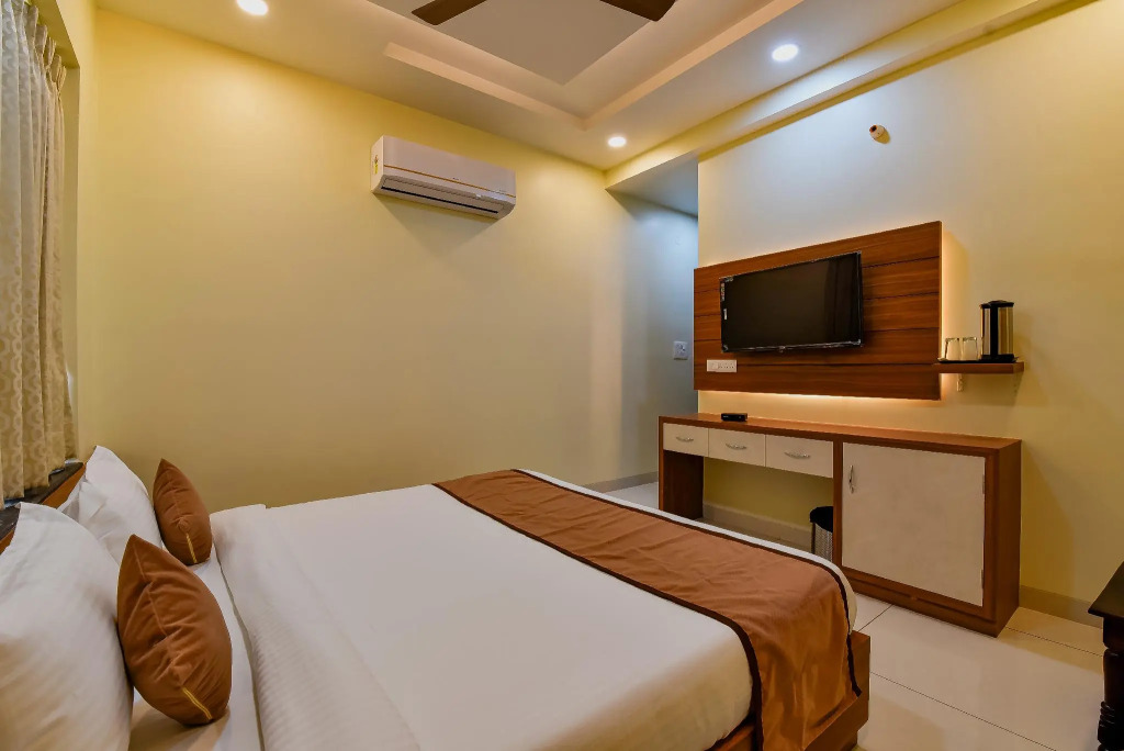 Hotel Purple Orchid
