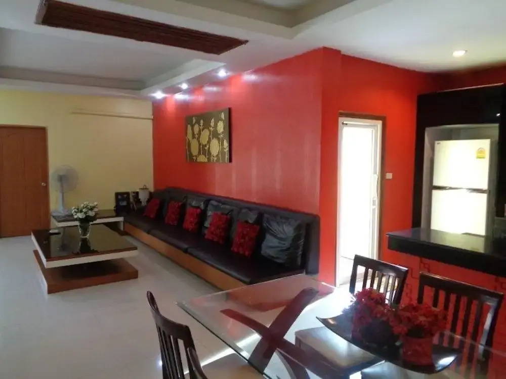 4 Bedroom Private Pool Bungalow Walking Street 15 Min Ride Away