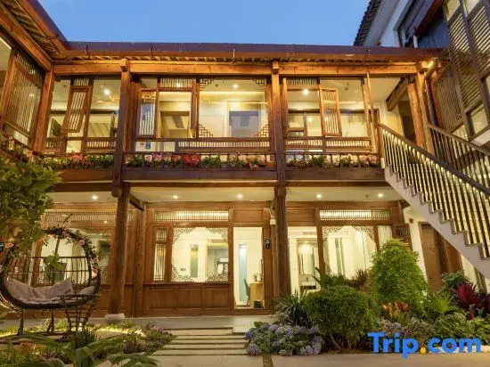 Taoyuanju·Shizishan All-Night View·Stargazing Terrace Scenic Homestay (Dashuiche Branch)