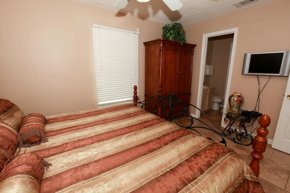Windancer Condominiums