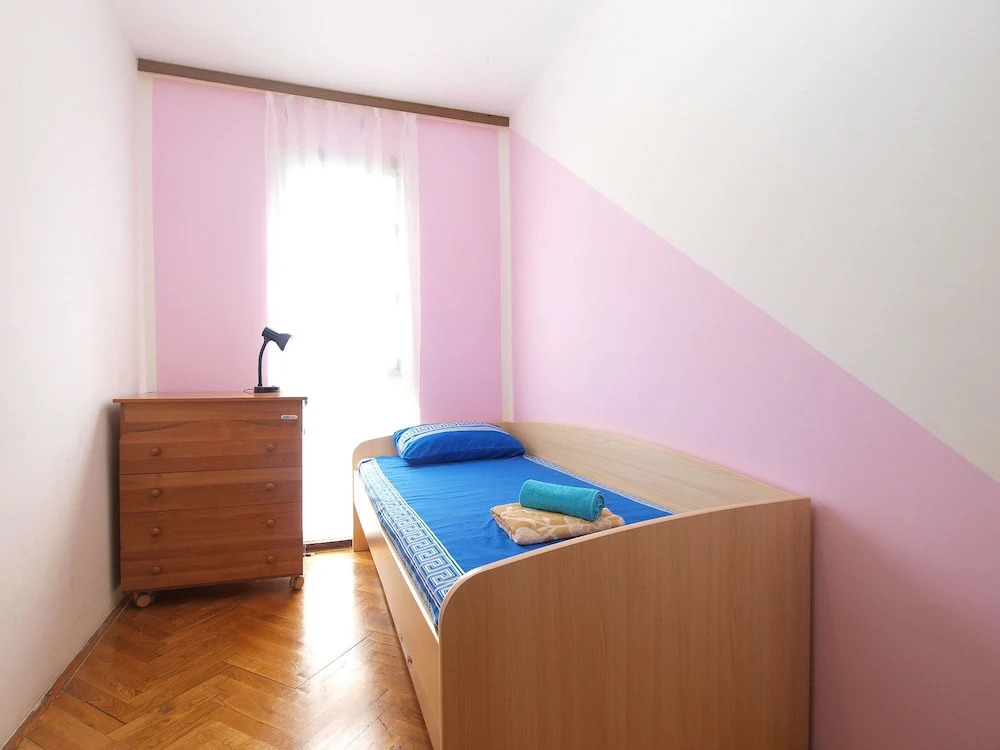 Apartment 1475