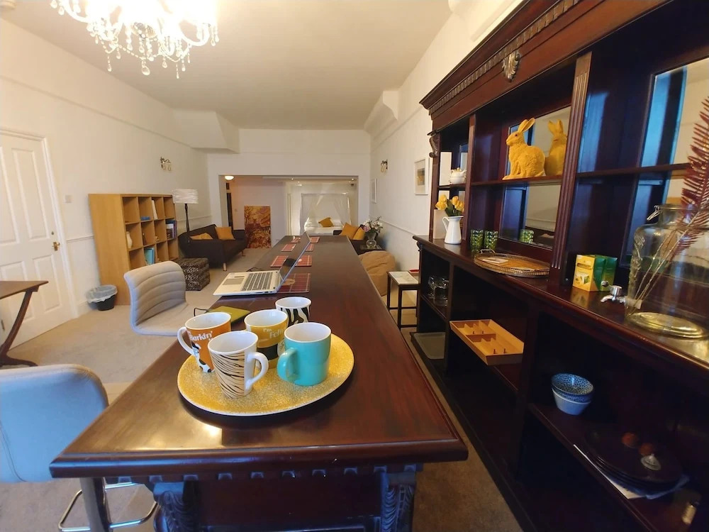 St Leonards Seaside Apartment