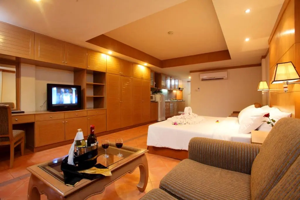 Horizon Patong Beach Resort and Spa
