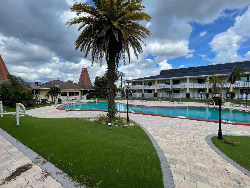 Rodeway Inn Holiday FL