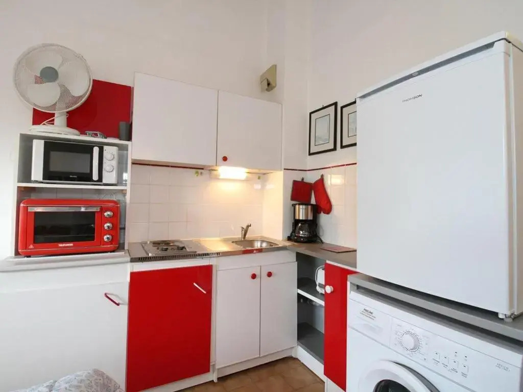 Appartement Balaruc-les-Bains, 1 pièce, 2 personnes - FR-1-553-114
