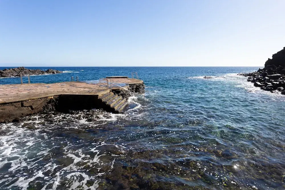 HomeLike Stunning Sea Front House with Wifi
