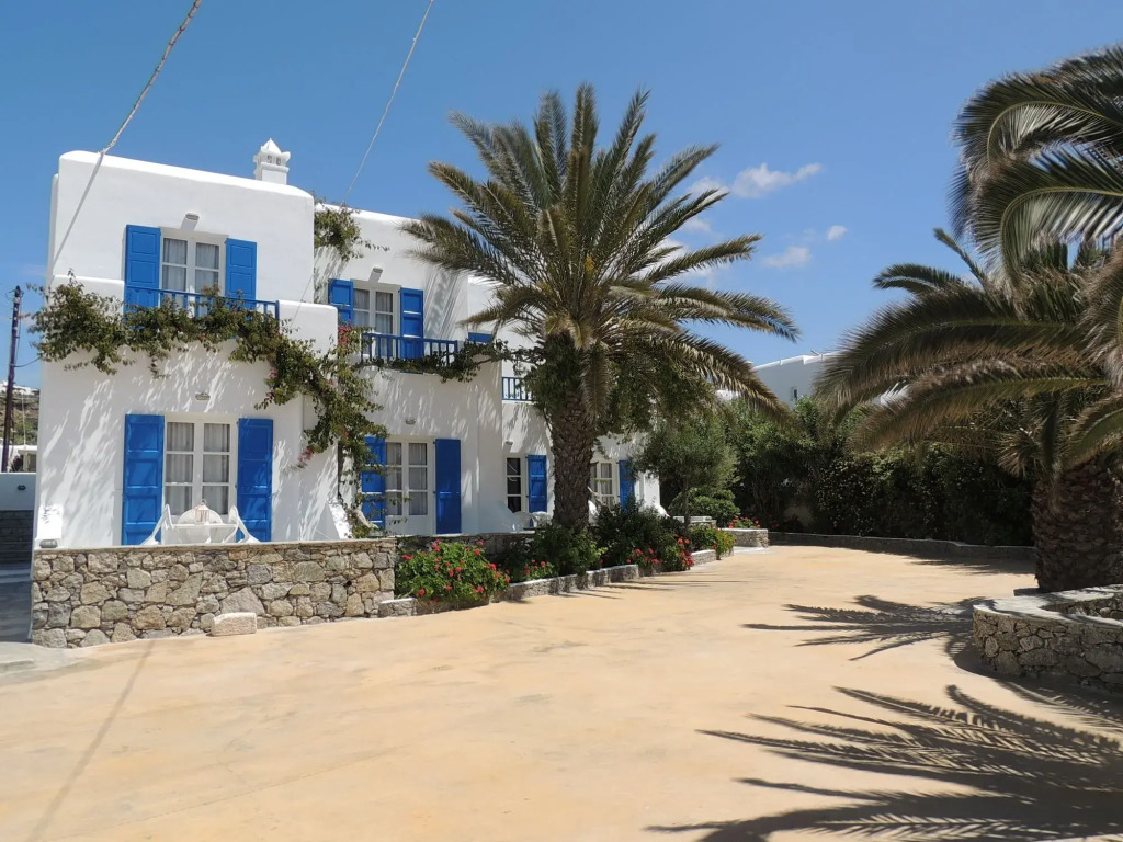 Anemos Hotel & Apartments