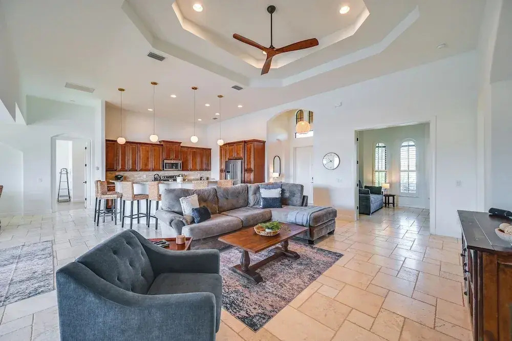 'paradise Palms' Cape Coral Home w/ Dock!