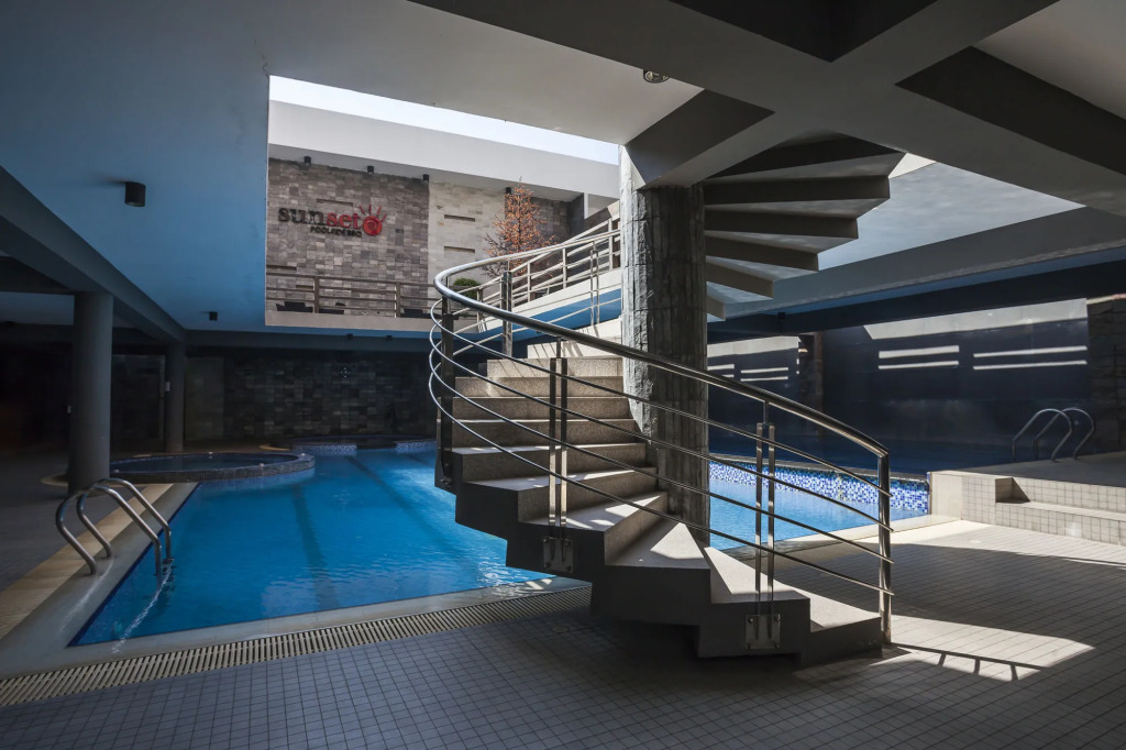 Long Beach Hotel