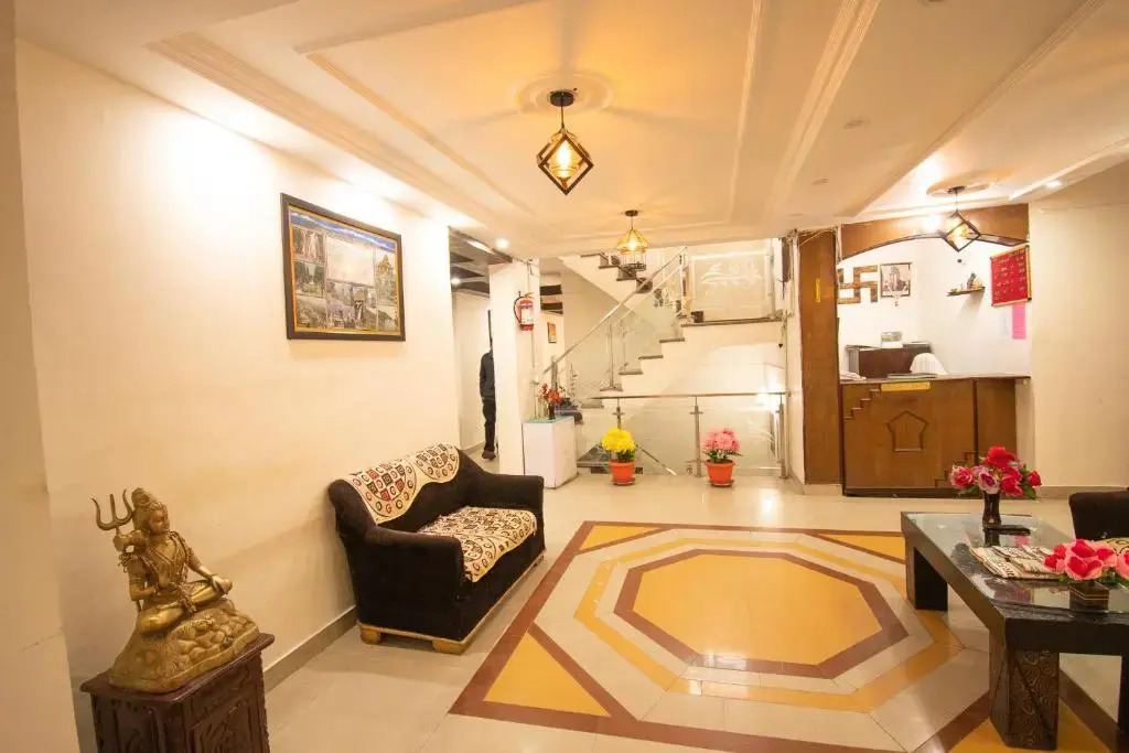Riversun Hotel Mall Road