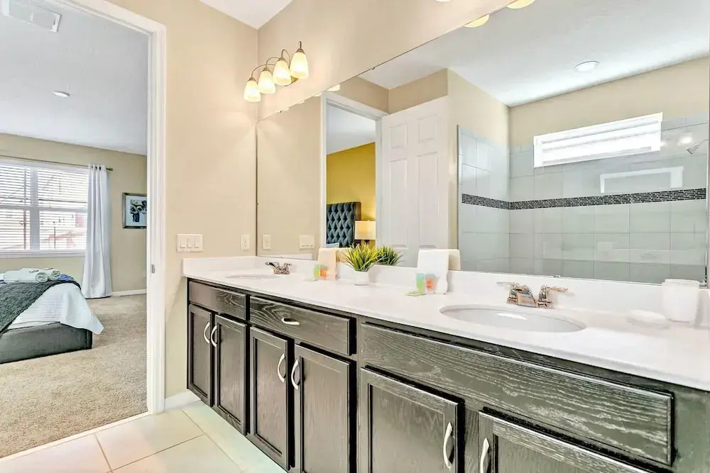 7BR Luxury Home With Hot Tub Private Pool BBQ