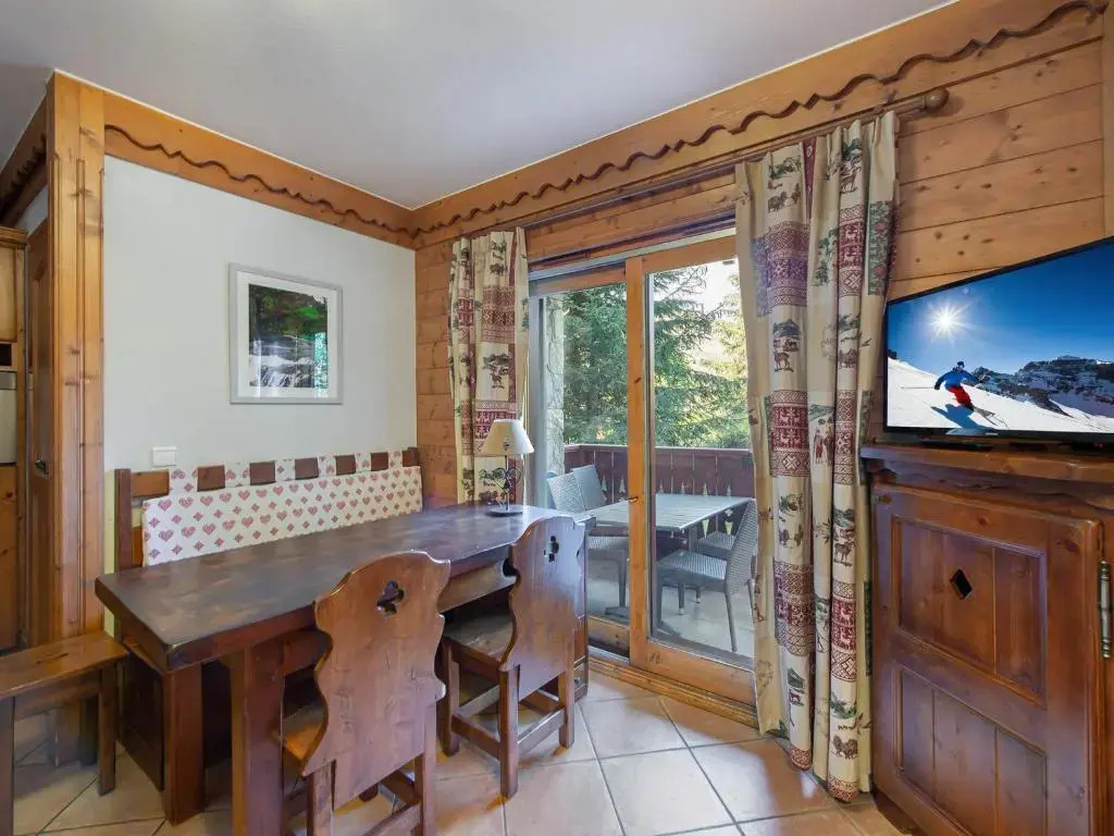 Appartement Méribel, 3 pièces, 4 personnes - FR-1-566-37