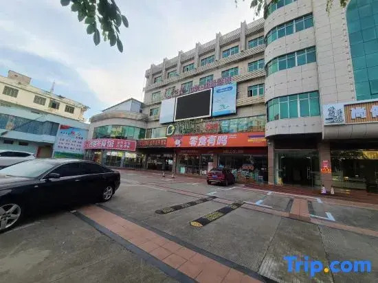 Shangqingcheng Smart Hotel (Qionghai Bus Station Yinlongcheng Branch)