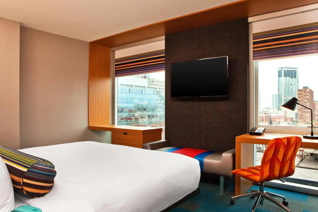 Aloft by Marriott Chicago Downtown River North