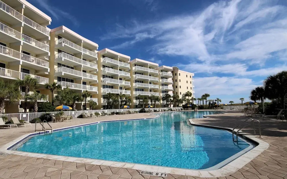 Gulfside 308 - 2 Br condo by RedAwning