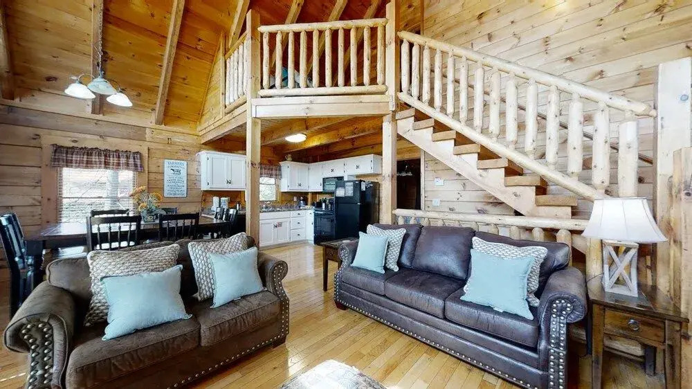 Pure Country - 3 Br cabin by RedAwning