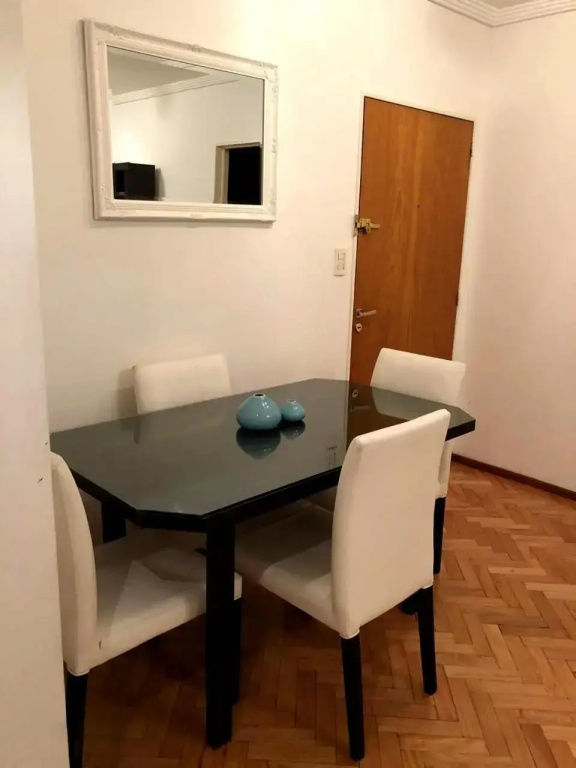Alquilo por DIA SEMANA Y MES departamento en Palermo Rural Juncal y Oro 2-4 personas Piscina Cochera Wifi Gim Sauna Laundry SE SOLICITA SEÑA AL HUESPED Y su NUMERO DE CONTACTO