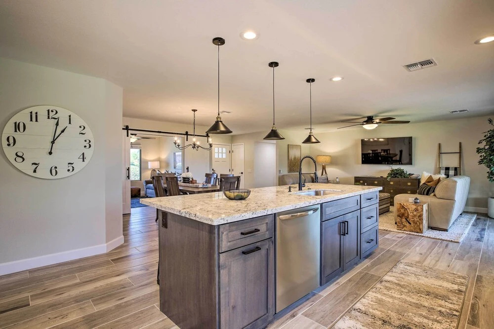 Putting Green, Community Perks: Sun City West Home