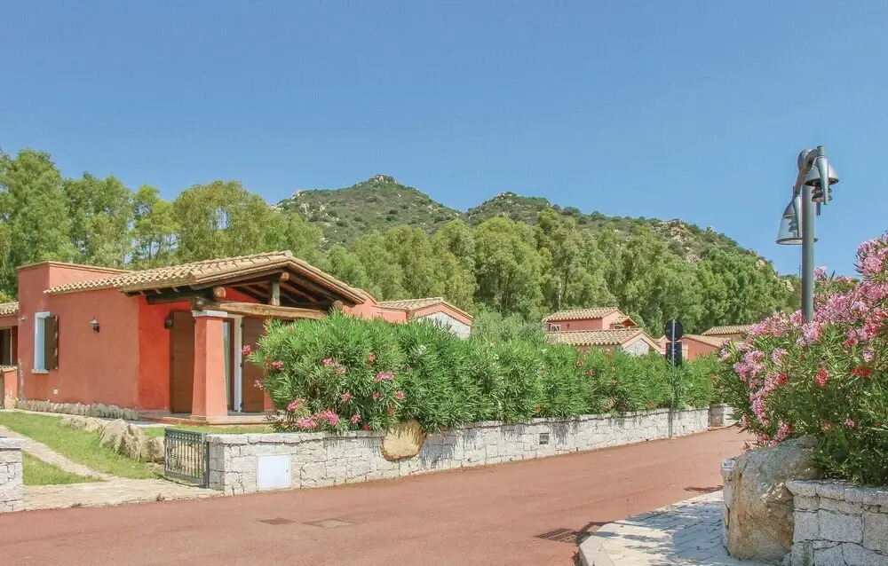 Awesome Home in Costa Rei -ca- With 3 Bedrooms, Wifi and Outdoor Swimming Pool