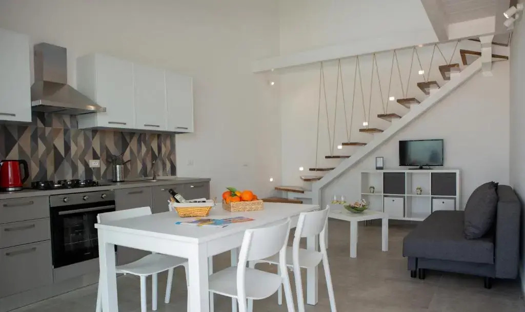 3 bedrooms villa with sea view private pool and enclosed garden at Partinico 1 km away from the beach
