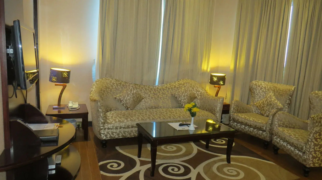 THE PARK HOTEL Formerly Al Jawhara Gardens