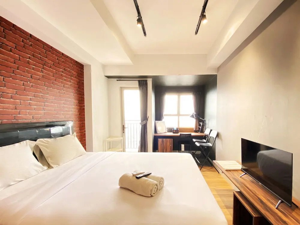 Comfort Studio Room At Mekarwangi Square Cibaduyut Apartment