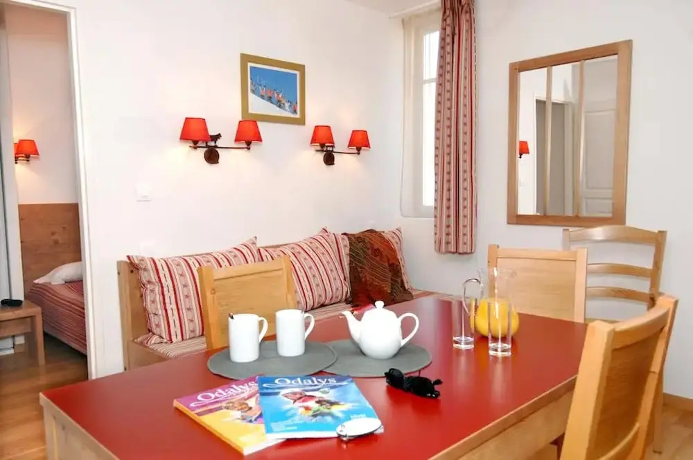 Apartment with 2 Bedrooms in Bagnères-De-Luchon - 18 Km From the Slopes