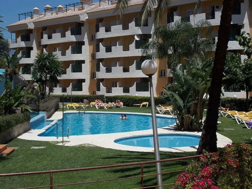 Fabulous Apartment Near Puerto Banus