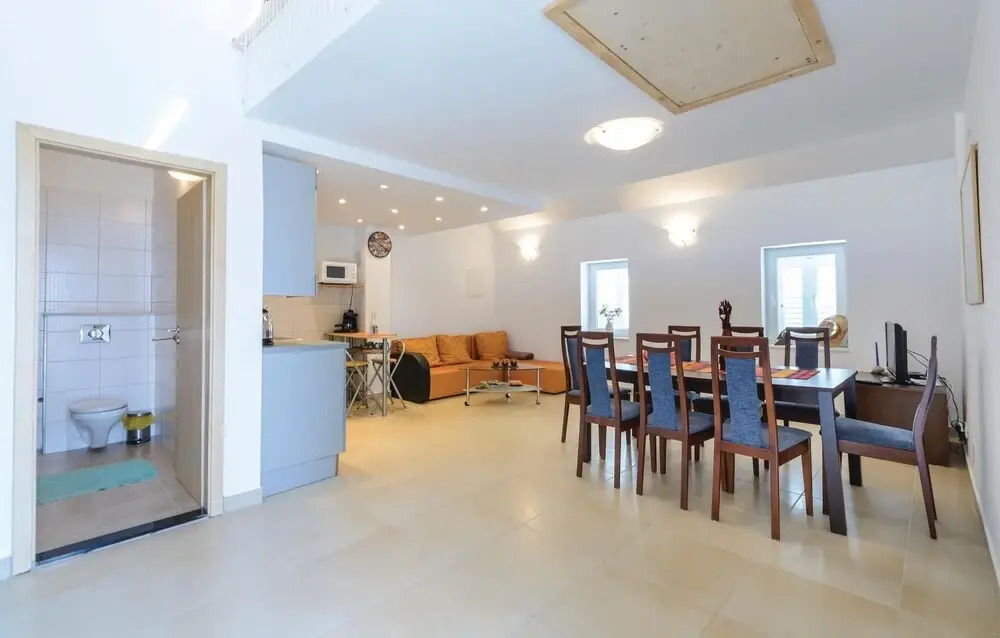 Beautiful Home in Blato With Wifi and 2 Bedrooms