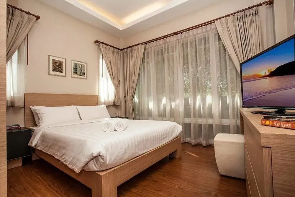 Jomtien Lamore Villa 2 Bedroom with Jacuzzi Pool