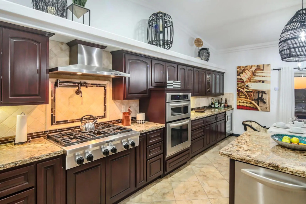 VIEWS! Luxury Lake Home W/ Pool, Spa & Fire Pit