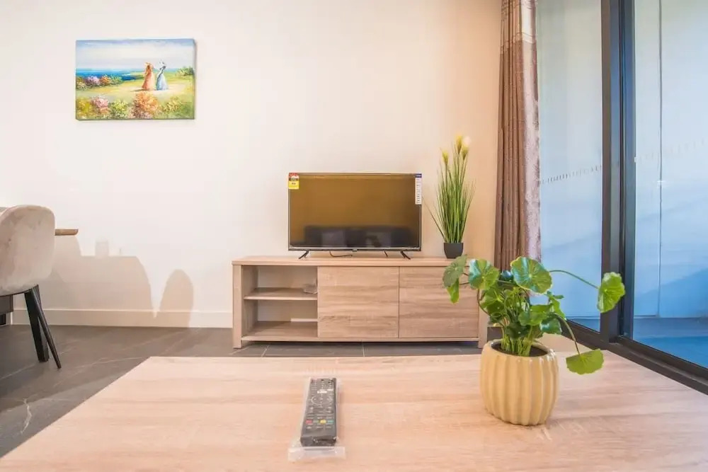 Relaxing Parramatta Apartment With Parking