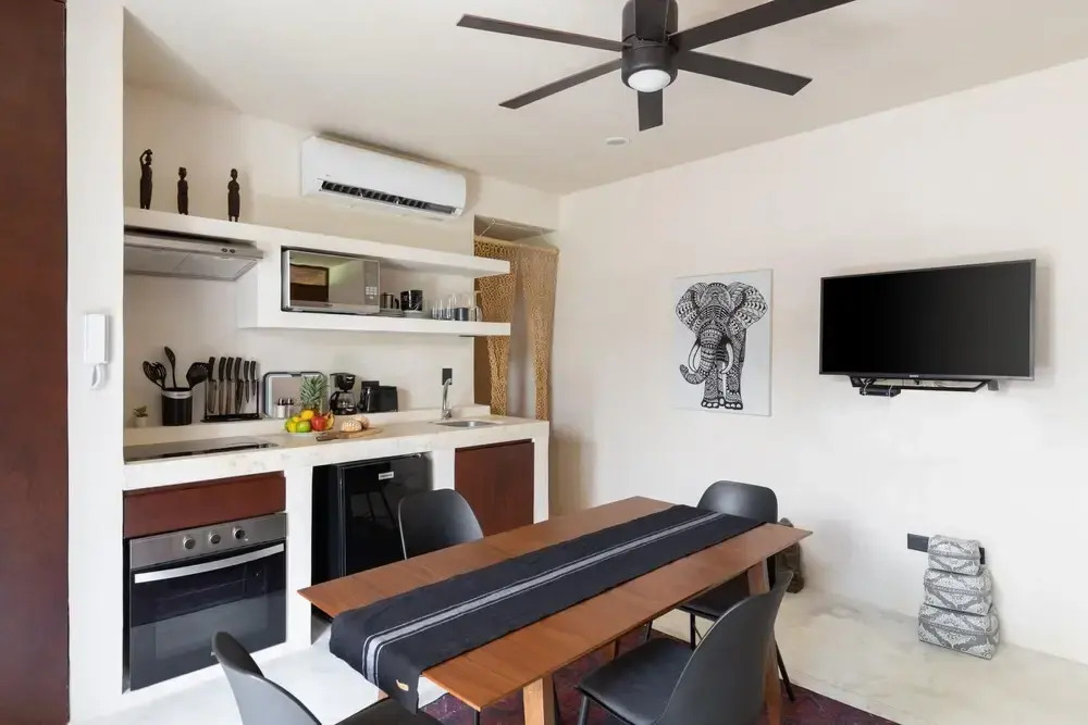 Elegant Eco-chic Condo Amongst Nature in Aldea Zama Wifi Concierge