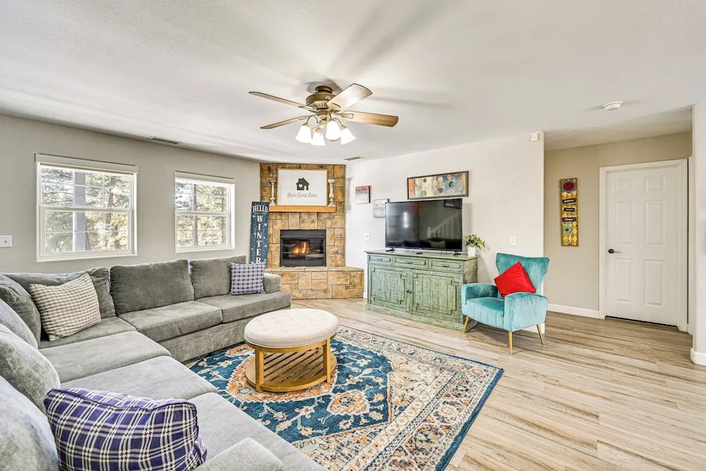 1 Mi to Nau: High-country Home w/ Gorgeous Views!