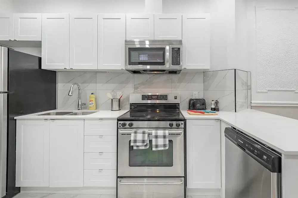 Cozy Private BR in the heart of Plateau