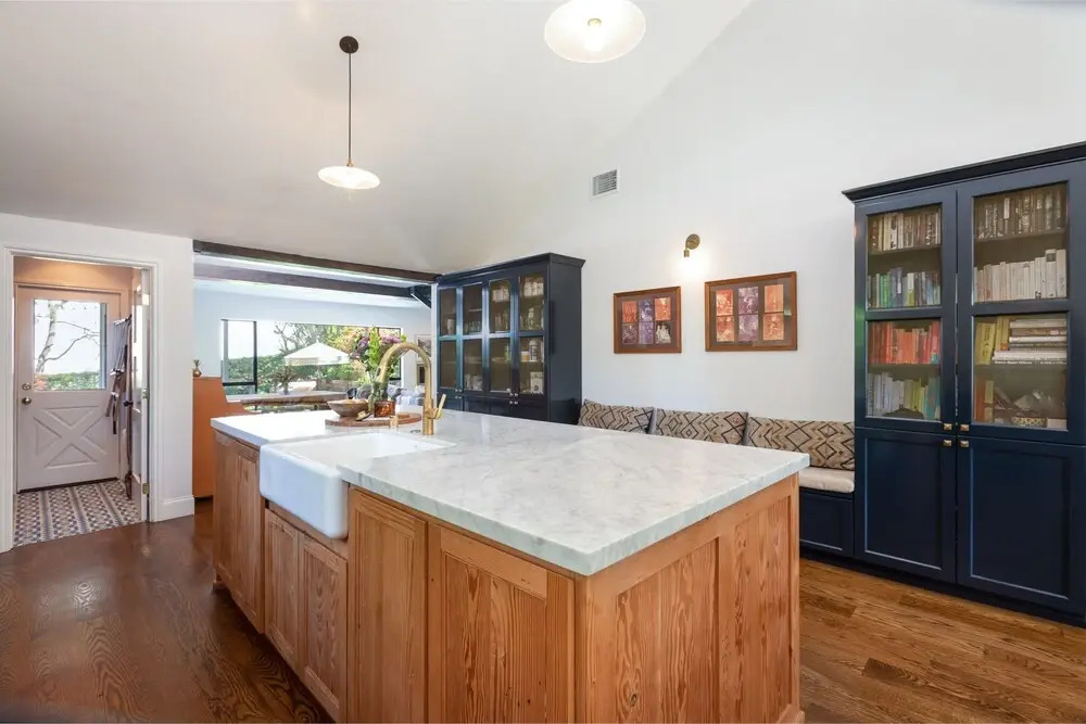 Silver Lake 3br W/ Water Views 3 Bedroom Home