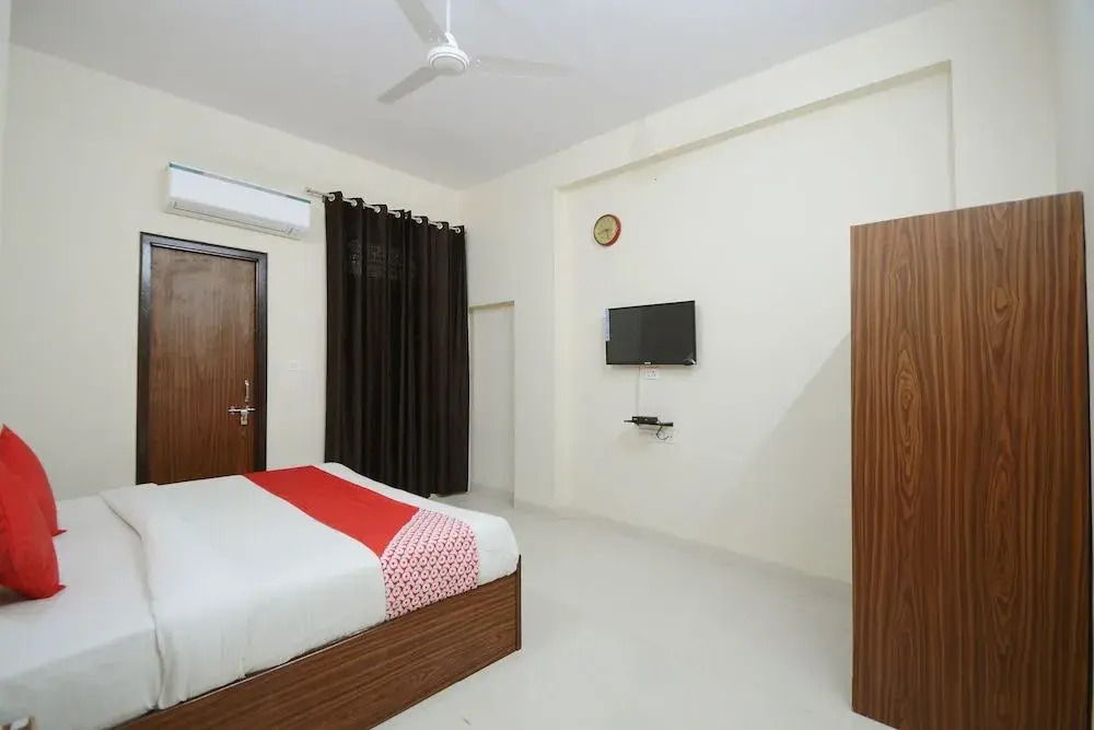 OYO 19970 Hotel Pink View