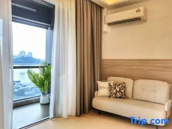 2B03A13A R&F Princess Cove, Studio Sea Front, CIQ-Singapore
