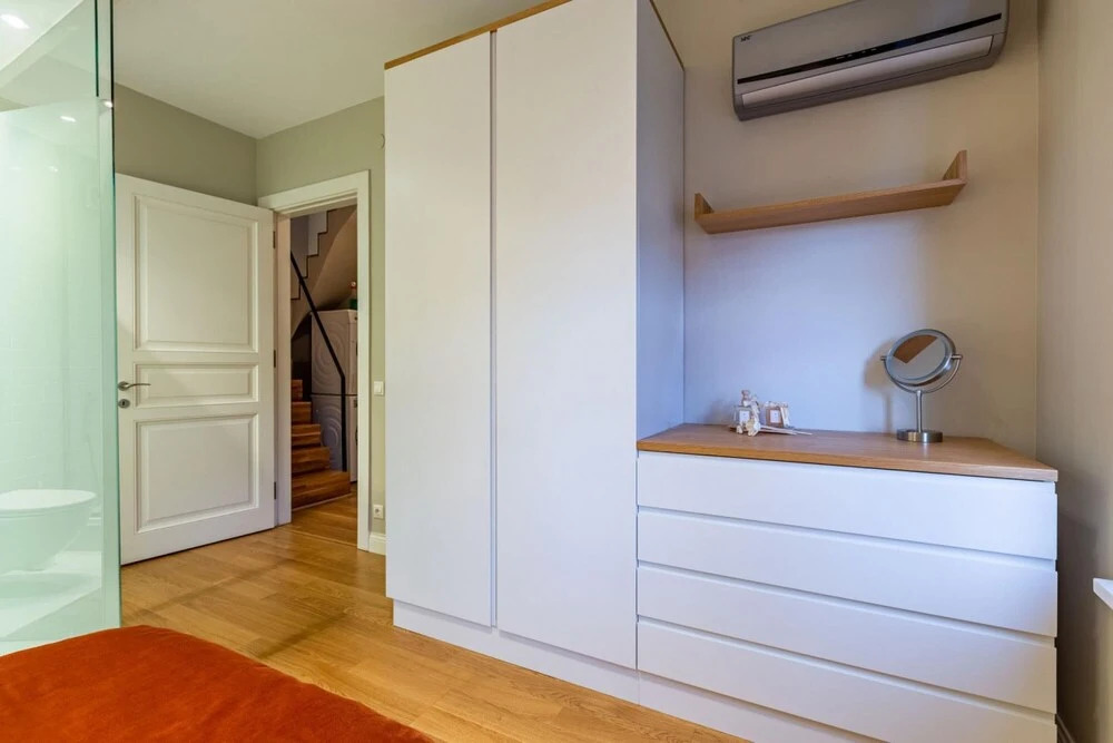 Mesmerizing Flat With Bosphorus View