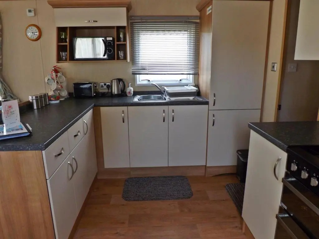 32 Dayven Lodge