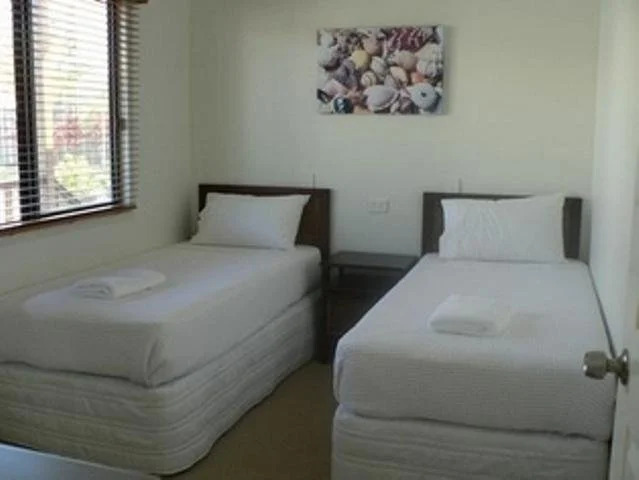 Tin Can Bay Marina Villas