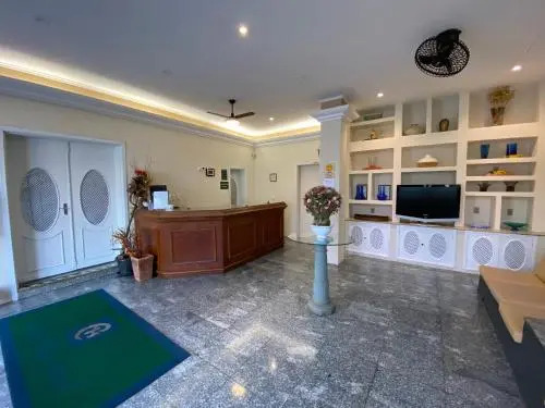 Central Plaza Hotel Tupa