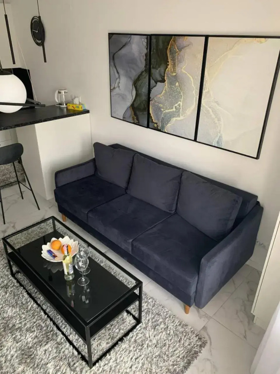 NEW modern apartment