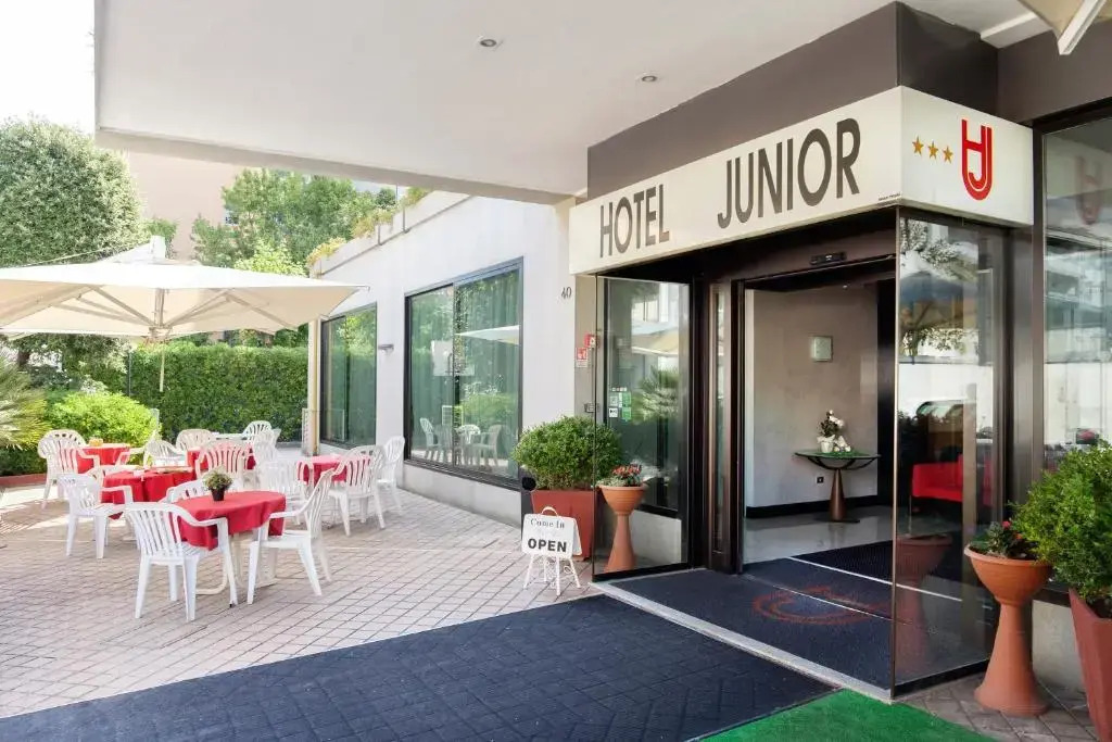 Hotel Junior by OasiGroup Hotels