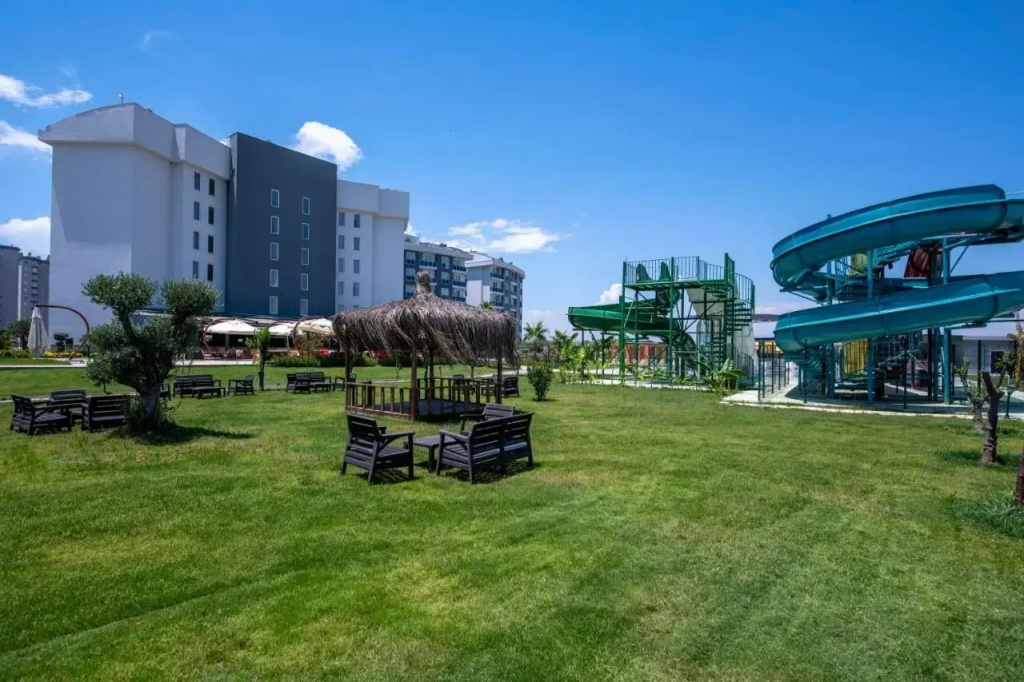 Palmora Lara Hotel