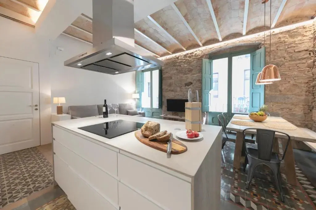 Bravissimo Mercaders, beautiful 3 bedroom apartment