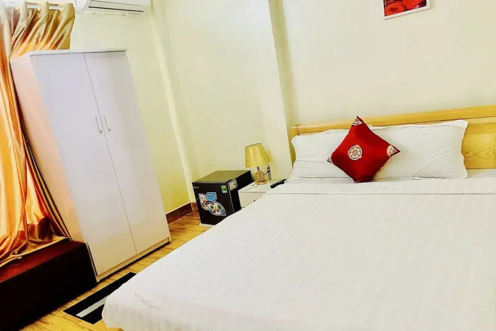 Dragon hotel
