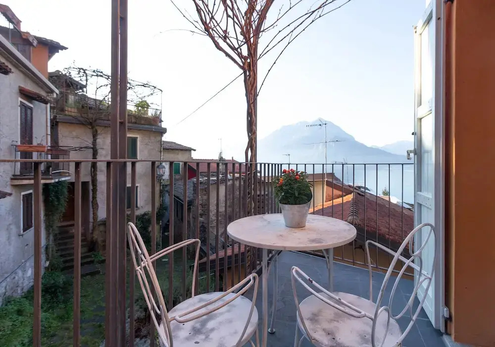 Mamma Ciccia Holiday Home - La Tour Orange Varenna